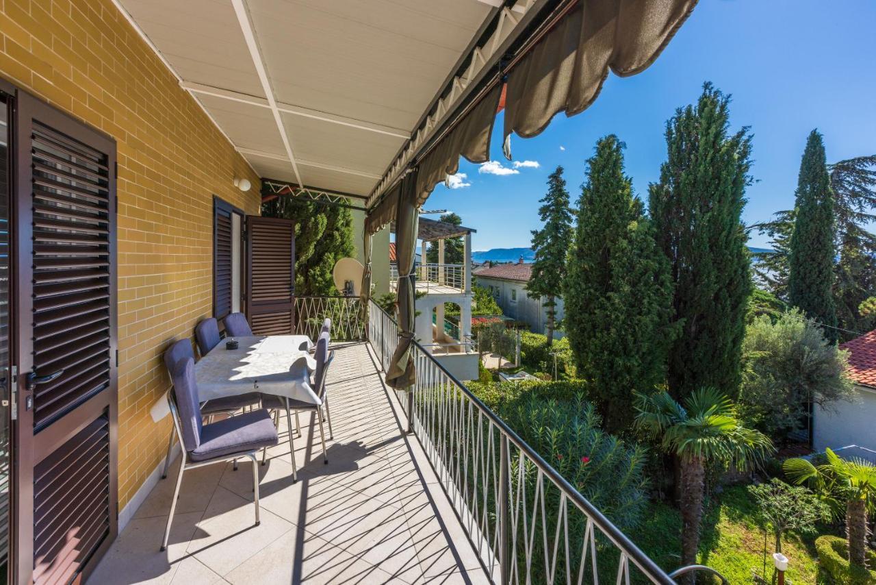 Apartments Hinic Selce Exterior foto