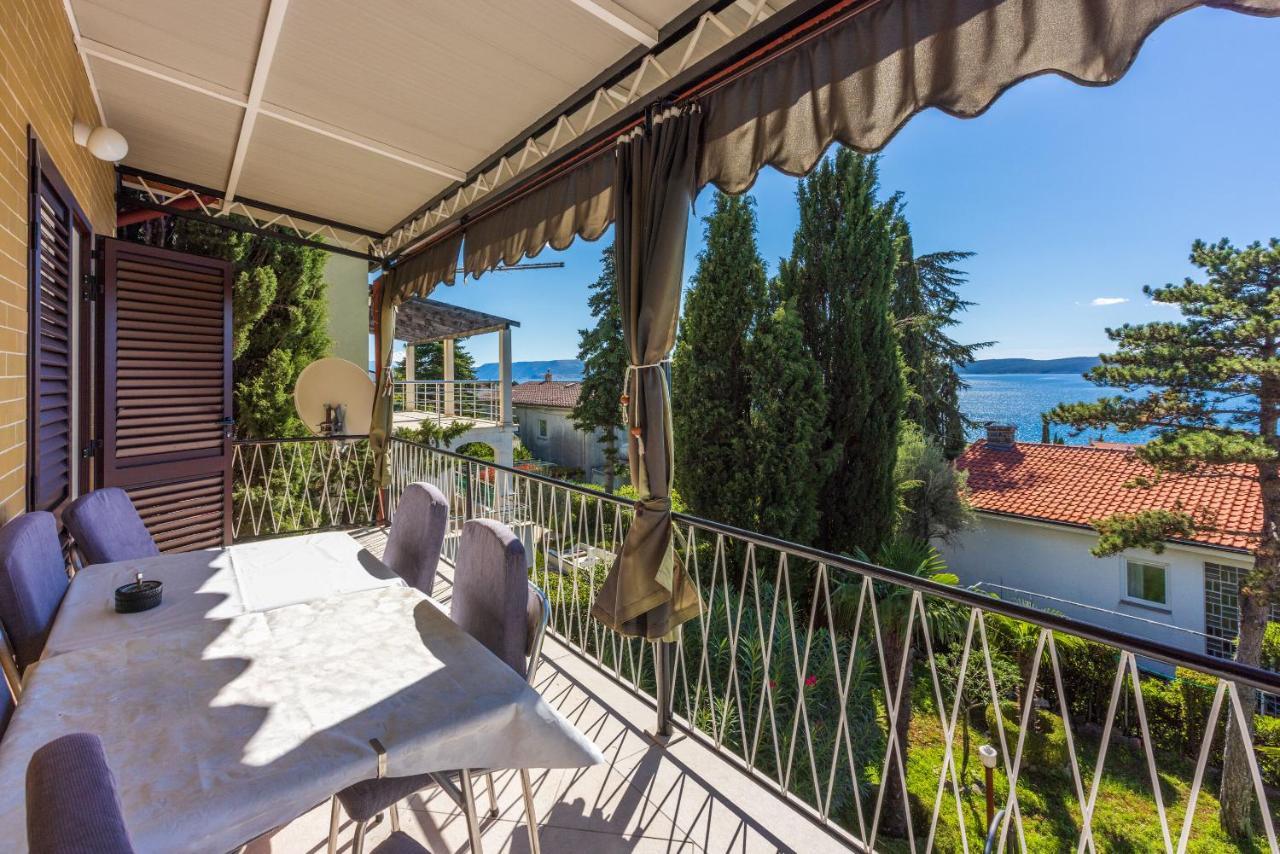 Apartments Hinic Selce Exterior foto